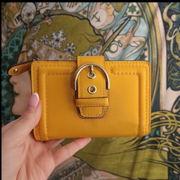 Coach Handbags - Coach Y2K Soho accordion buckle bifold wallet